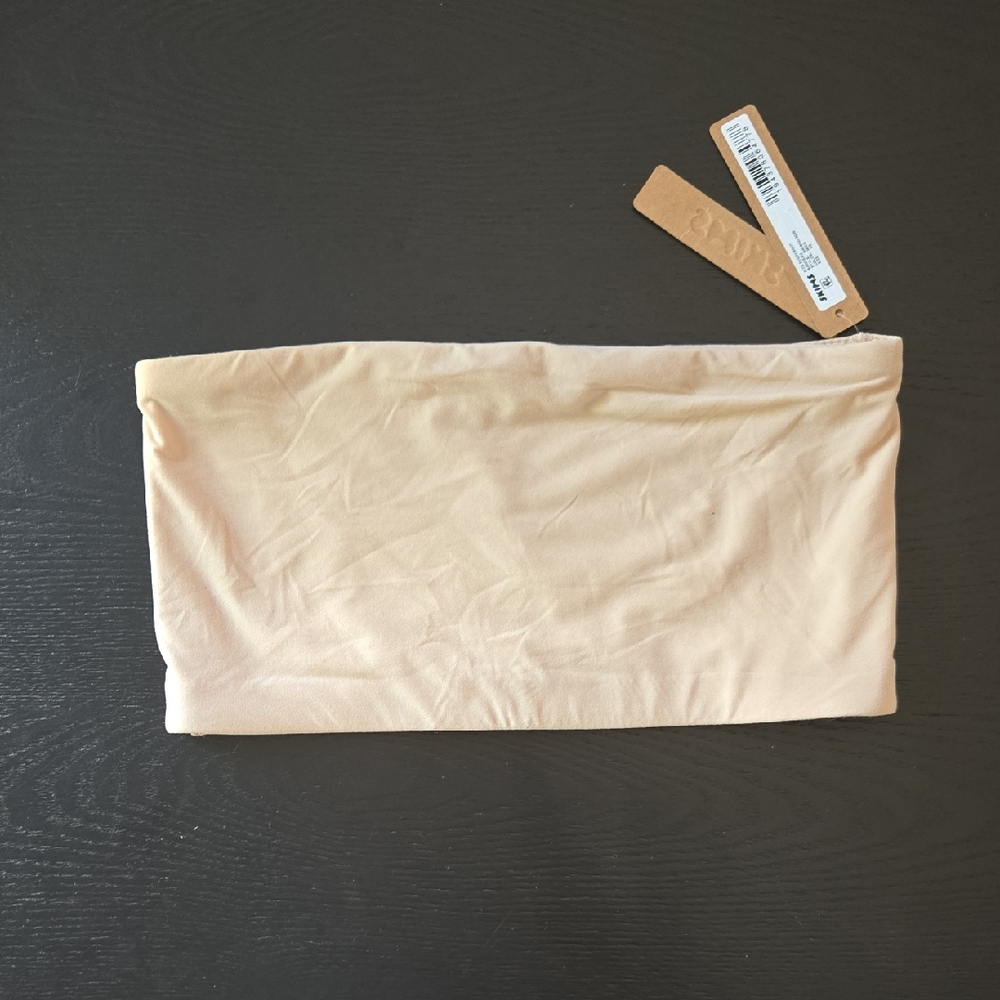 SKIMS Bandeau Top in Nude